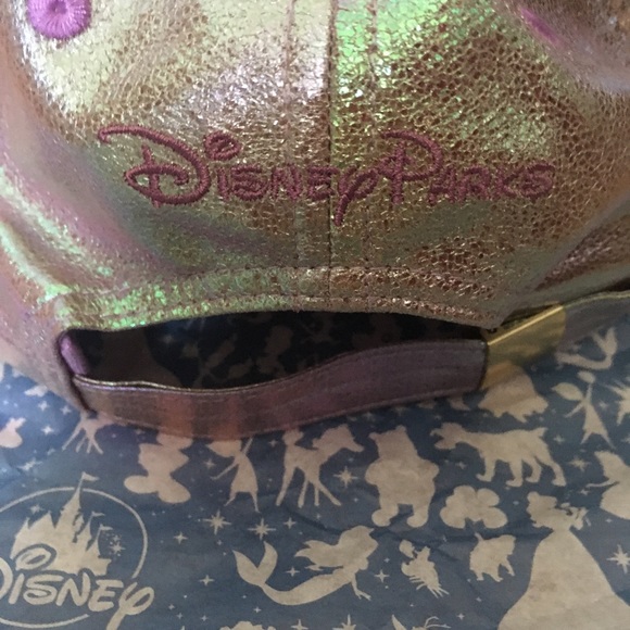 NWT LIMITED EDITION Mickey Mouse EARidescent Disney Parks Baseball Cap - Picture 2 of 6